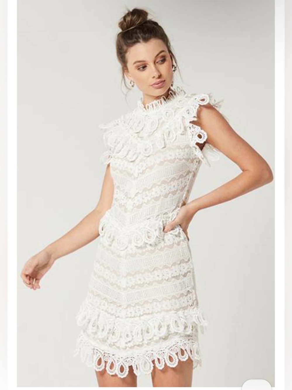 Elliatt White Lace Sleeveless High-Neck Cocktail Dress